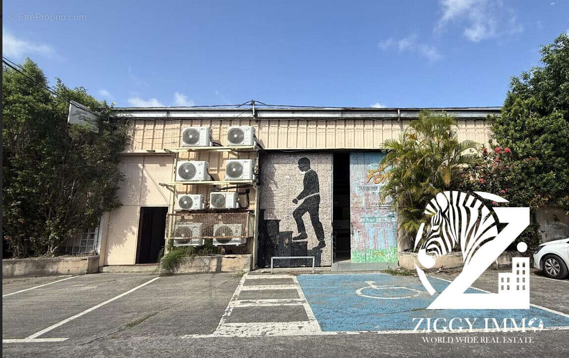 Commerce à BAIE-MAHAULT