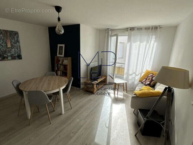 Séjour - Appartement à VENISSIEUX