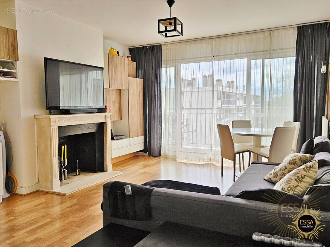 Appartement à NOISY-LE-ROI