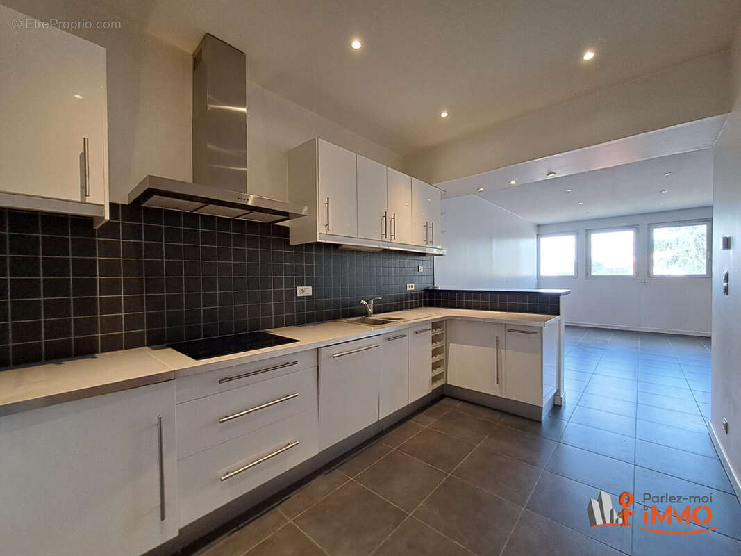 Appartement à SAINT-ETIENNE