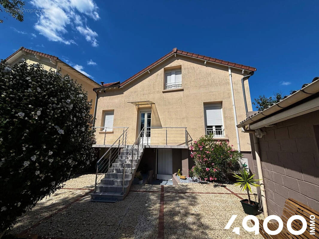 Maison à RIS-ORANGIS