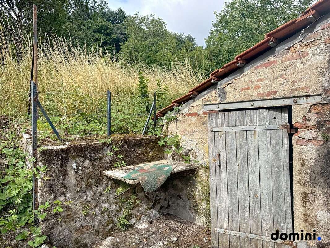 Maison à SAINT-SYMPHORIEN-DE-MARMAGNE