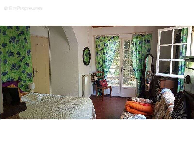 Maison à VILLECROZE