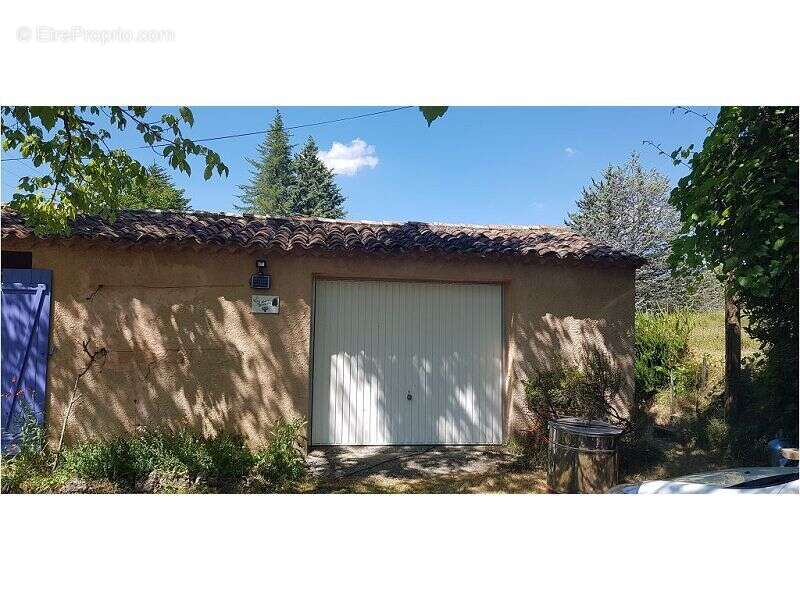 Maison à VILLECROZE