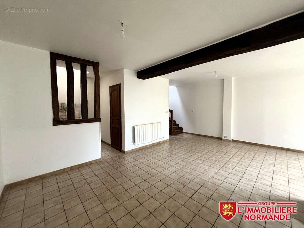 Appartement à PACY-SUR-EURE