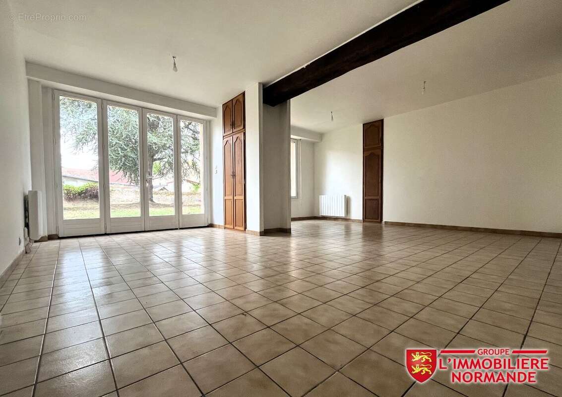 Appartement à PACY-SUR-EURE