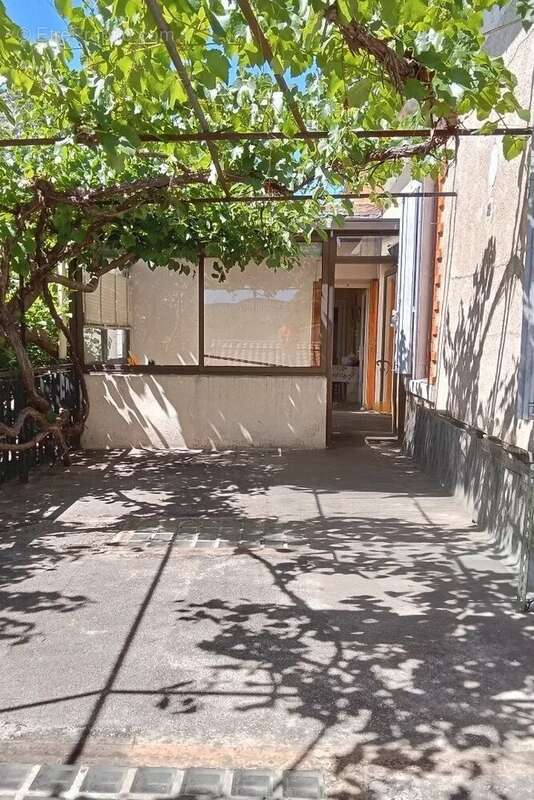 Maison à LA CADIERE-ET-CAMBO