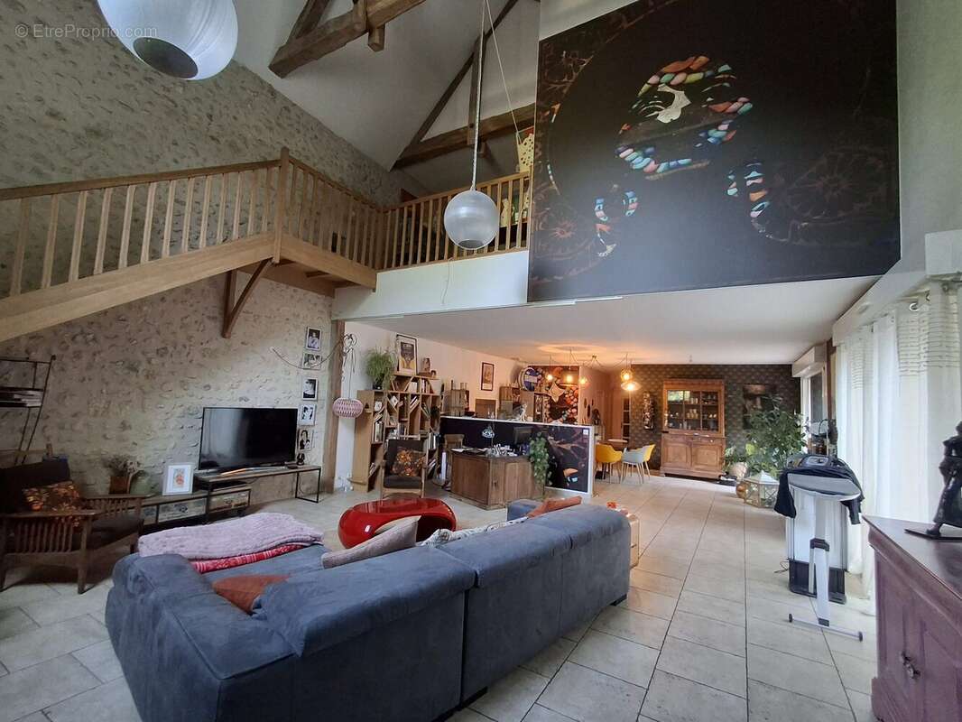 Maison à VERNOU-SUR-BRENNE