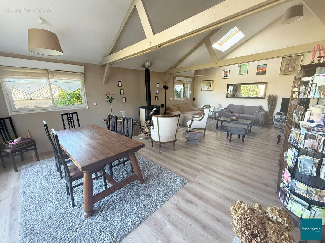 Maison à MONTILLY-SUR-NOIREAU