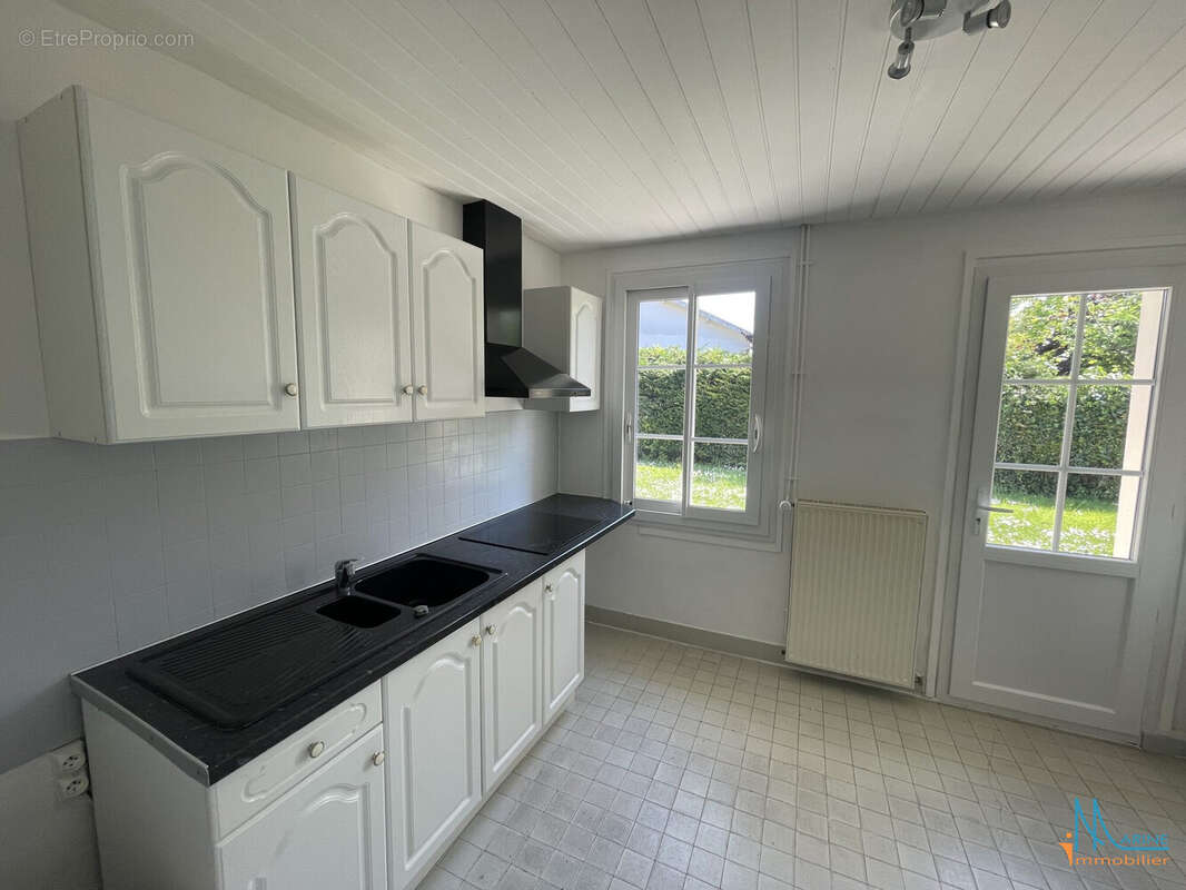 Maison à MARTIN-EGLISE