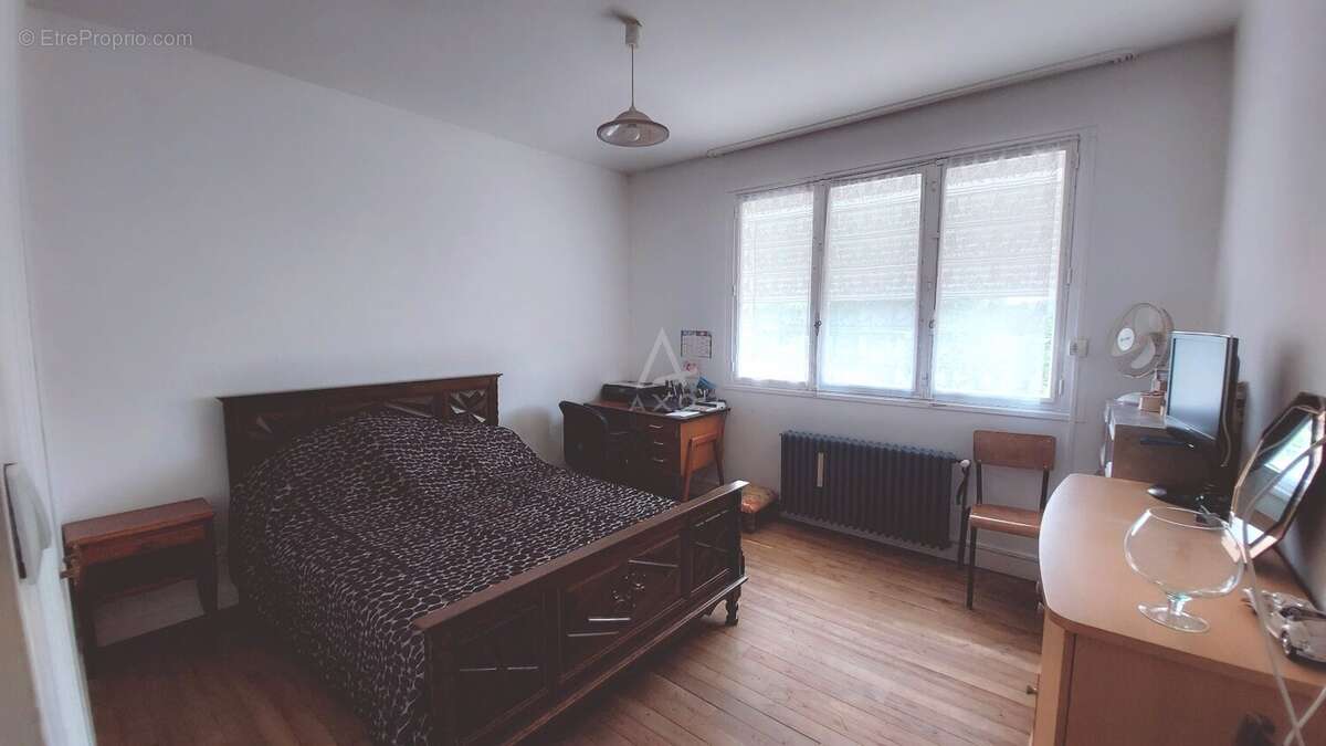 Maison à SAINT-ASTIER