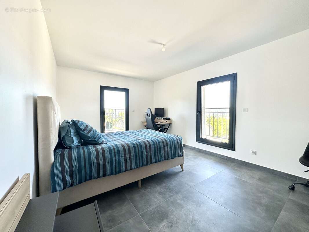 Maison à LE PEAGE-DE-ROUSSILLON