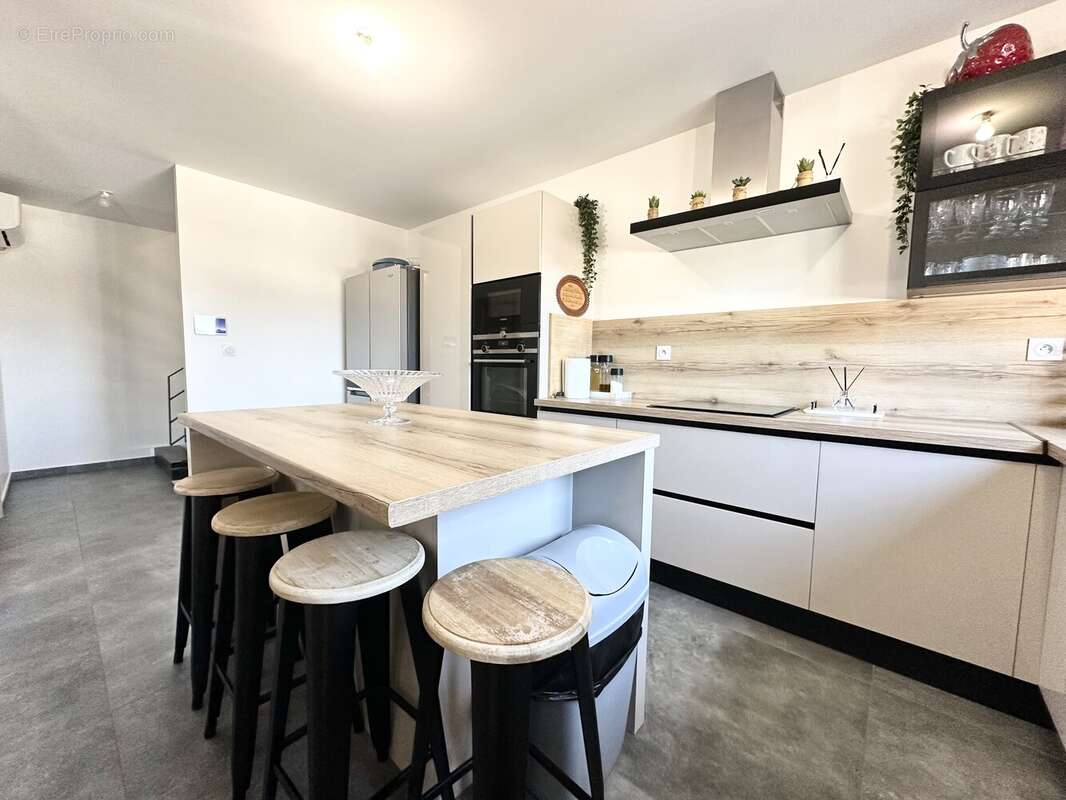 Maison à LE PEAGE-DE-ROUSSILLON