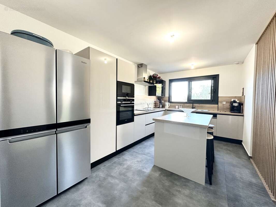 Maison à LE PEAGE-DE-ROUSSILLON