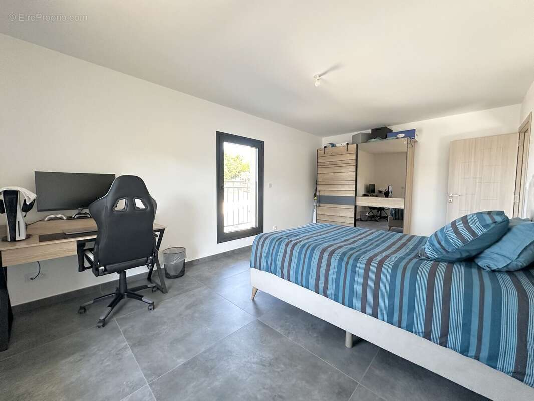 Maison à LE PEAGE-DE-ROUSSILLON