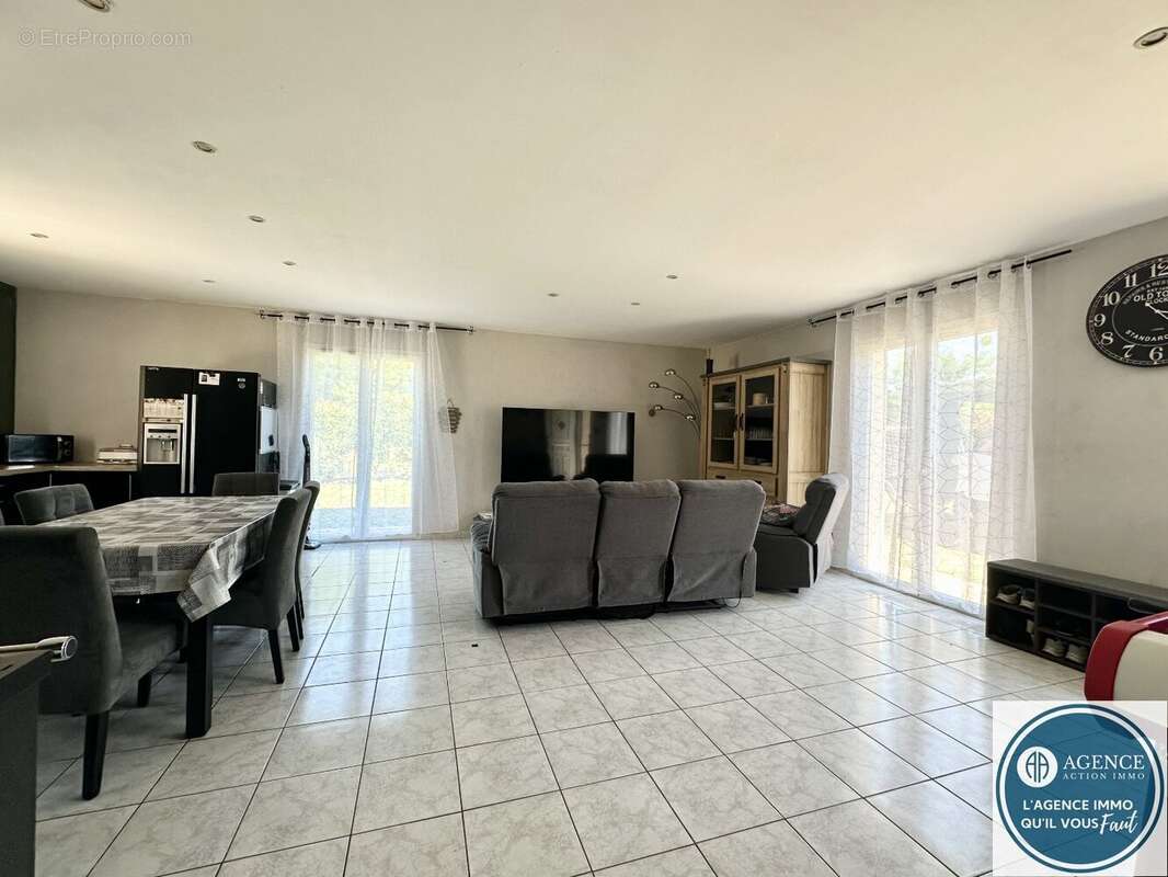 Maison à HAUTERIVES