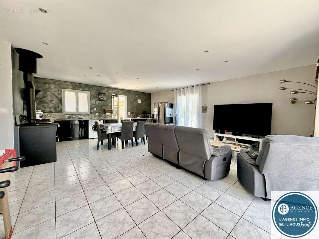 Maison à HAUTERIVES