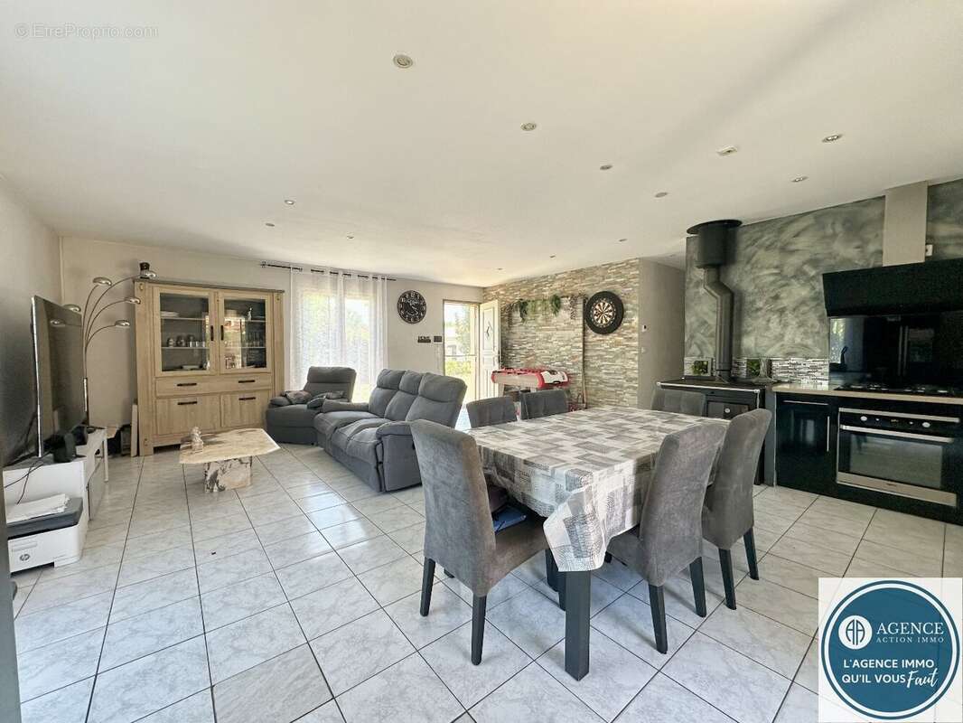 Maison à HAUTERIVES