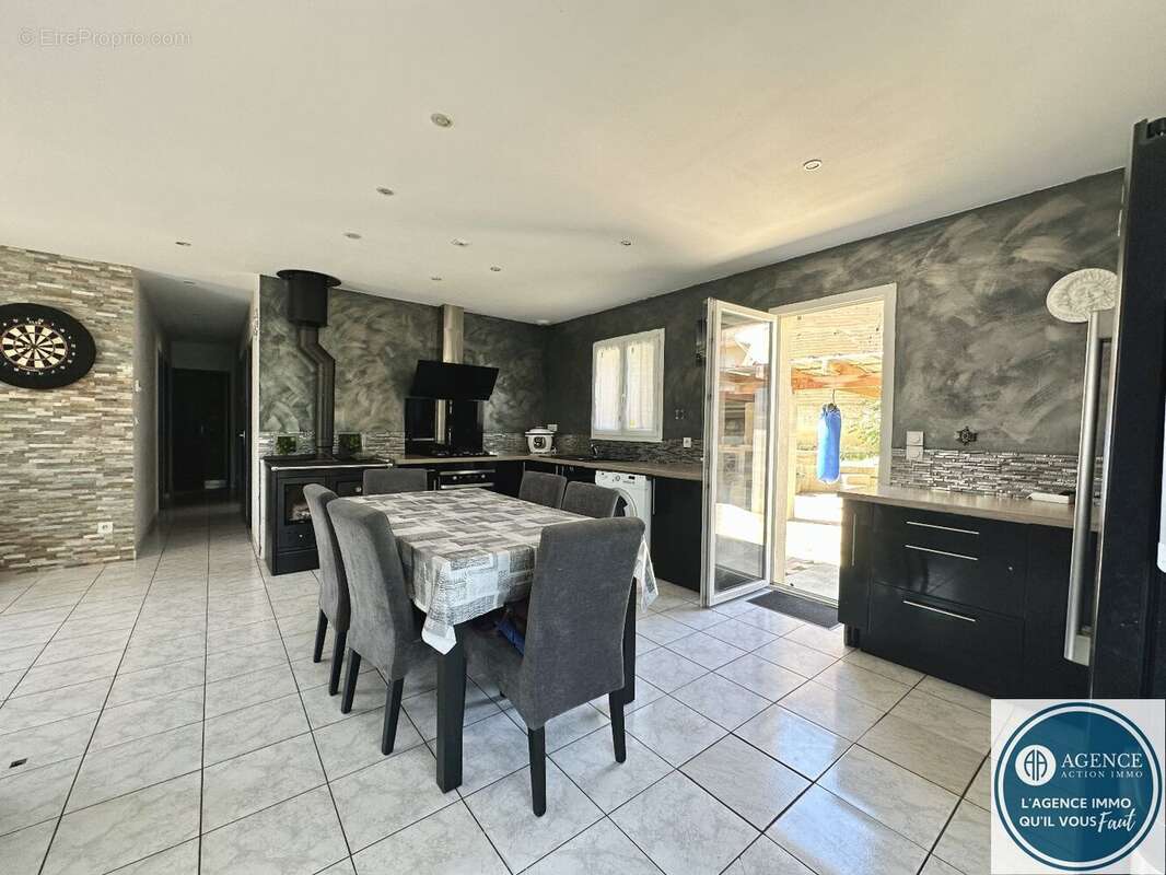 Maison à HAUTERIVES