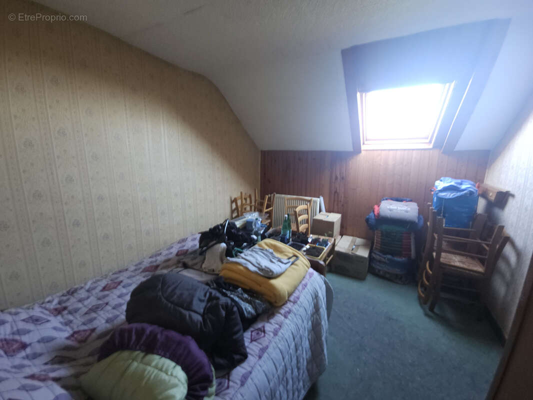 Maison à NEUVIC-ENTIER