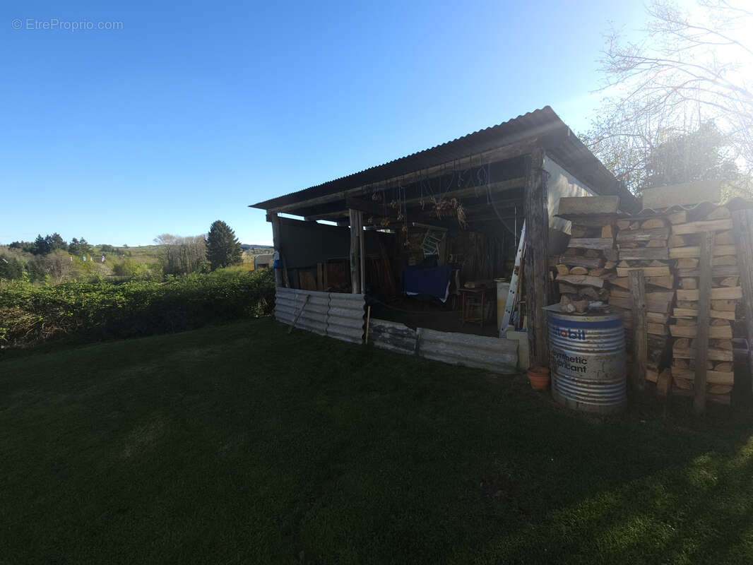 Maison à NEUVIC-ENTIER