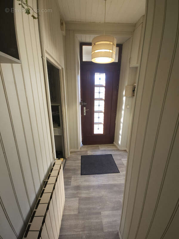 Maison à NEUVIC-ENTIER