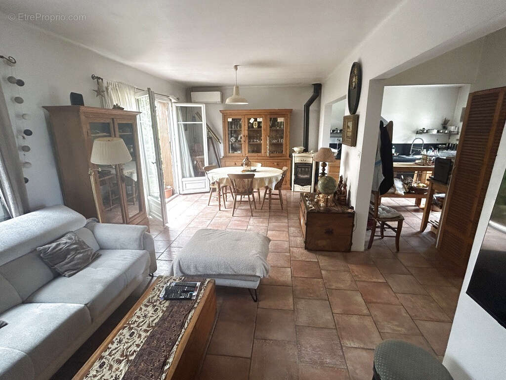 Maison à SIX-FOURS-LES-PLAGES