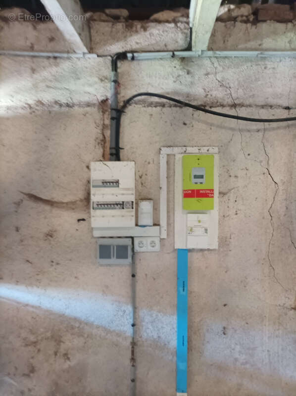 Maison à MONTAIGU-DE-QUERCY