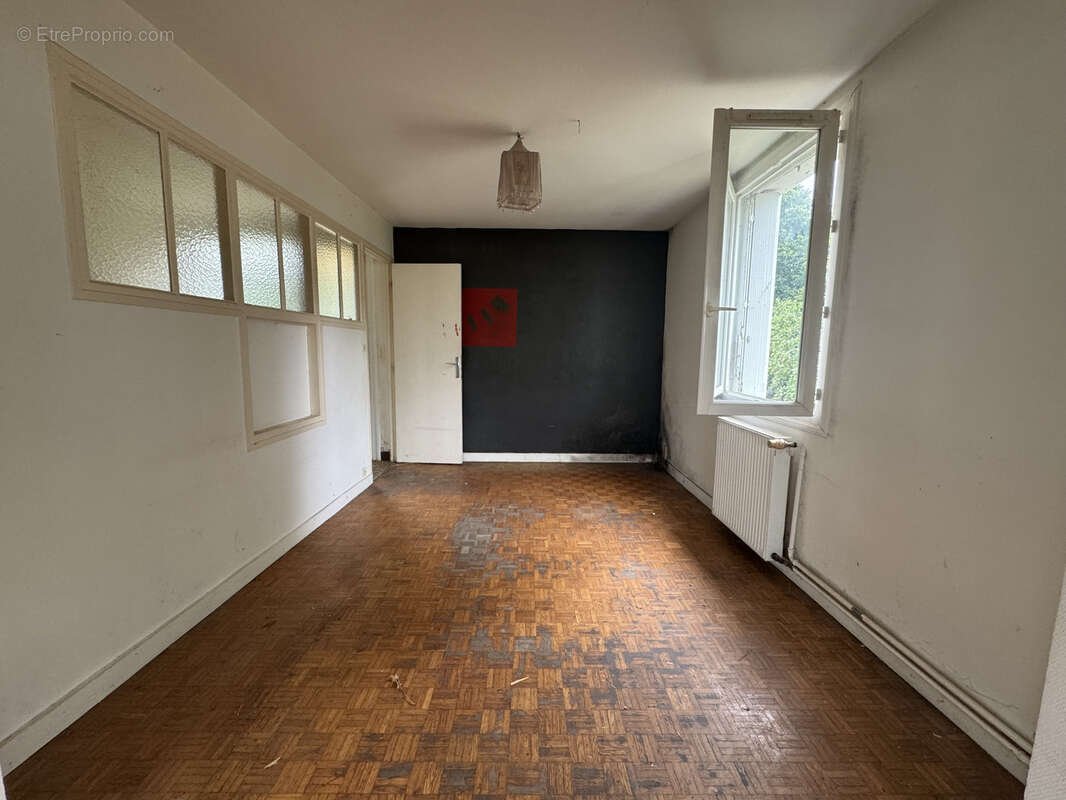 Maison à SAINT-CAPRAISE-DE-LALINDE