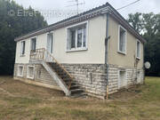 Maison à SAINT-CAPRAISE-DE-LALINDE