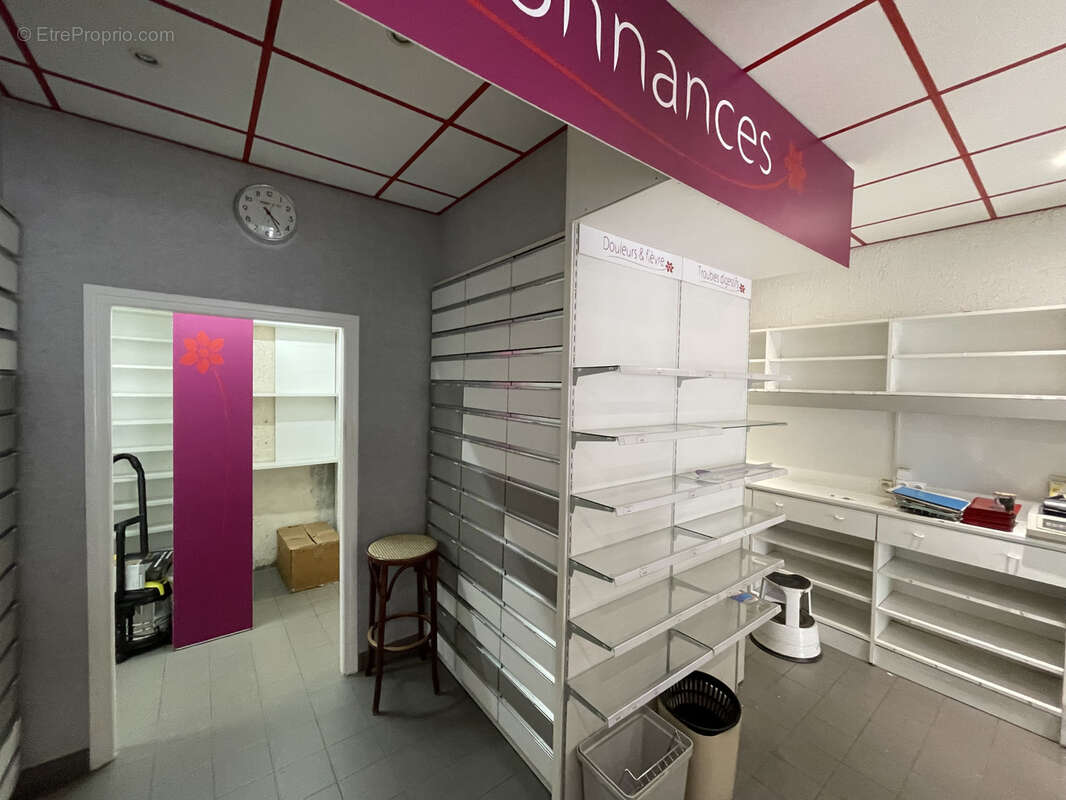 Commerce à MAROLLES-EN-HUREPOIX