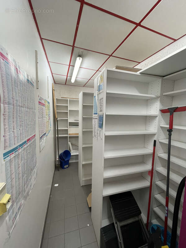 Commerce à MAROLLES-EN-HUREPOIX