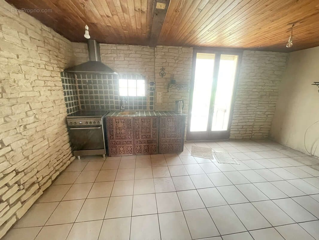 Maison à SAINT-SEBASTIEN-DE-RAIDS