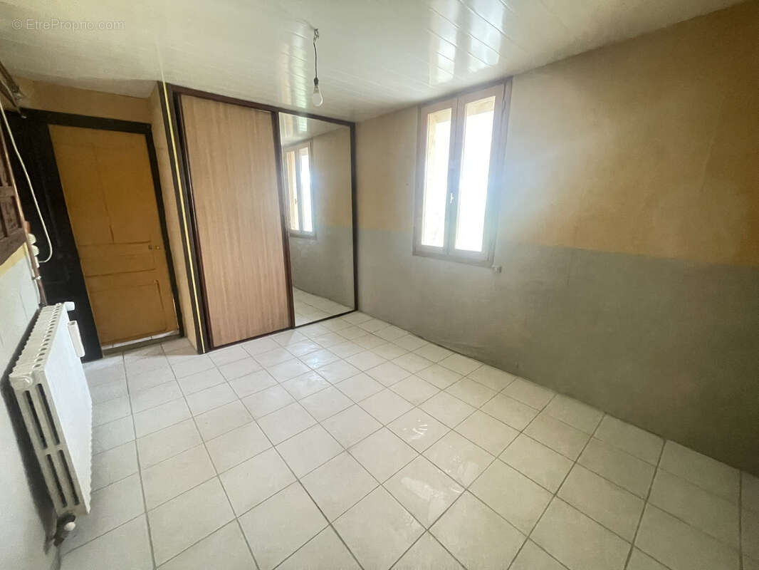 Maison à SAINT-SEBASTIEN-DE-RAIDS