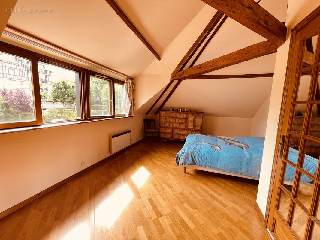 Appartement à TROUVILLE-SUR-MER