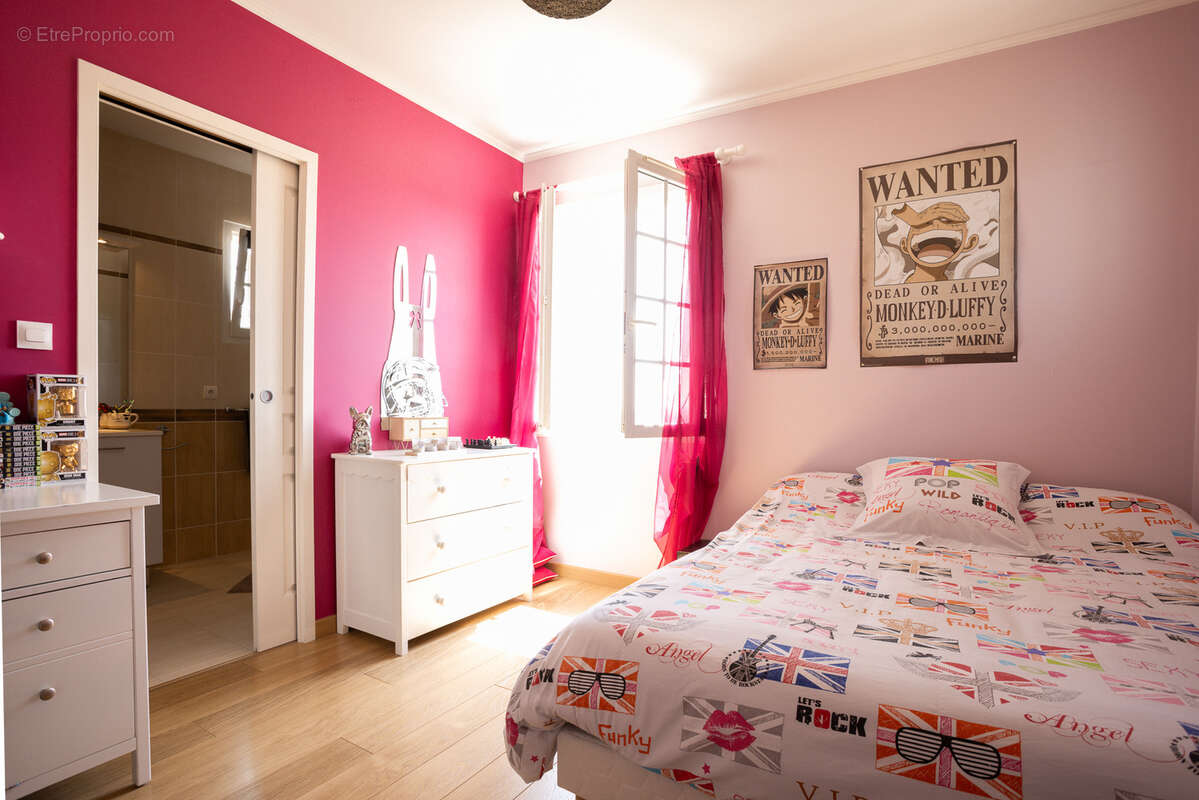 Maison à BARBEZIEUX-SAINT-HILAIRE