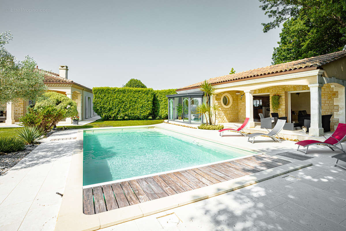 Maison à BARBEZIEUX-SAINT-HILAIRE