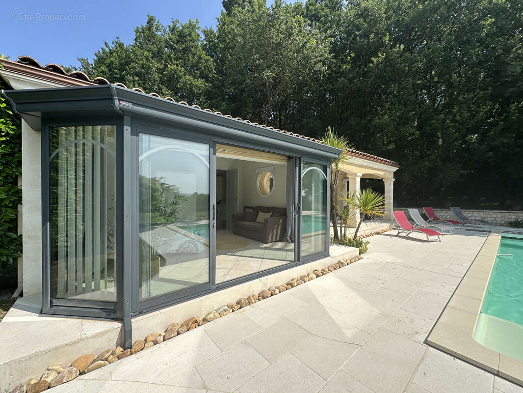 Maison à BARBEZIEUX-SAINT-HILAIRE