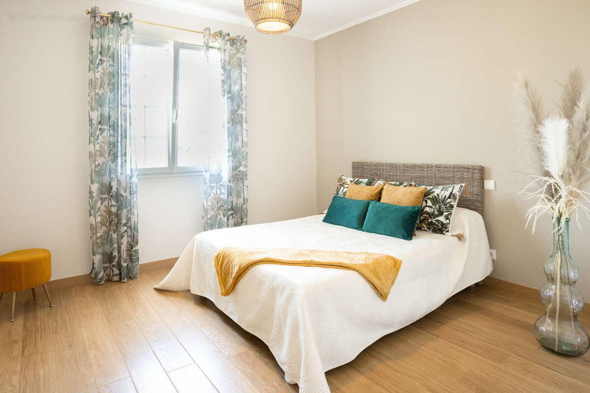 Maison à BARBEZIEUX-SAINT-HILAIRE