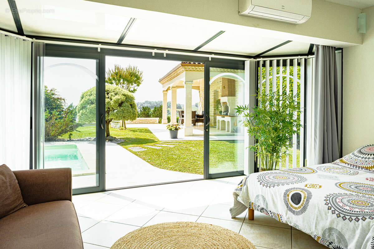 Maison à BARBEZIEUX-SAINT-HILAIRE