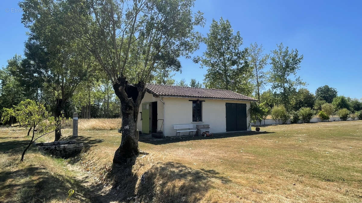 Maison à SAINT-SYMPHORIEN