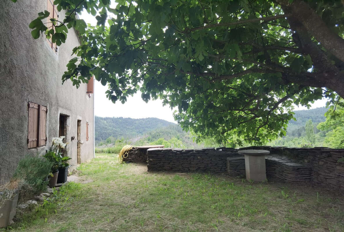 Maison à PONTEILS-ET-BRESIS