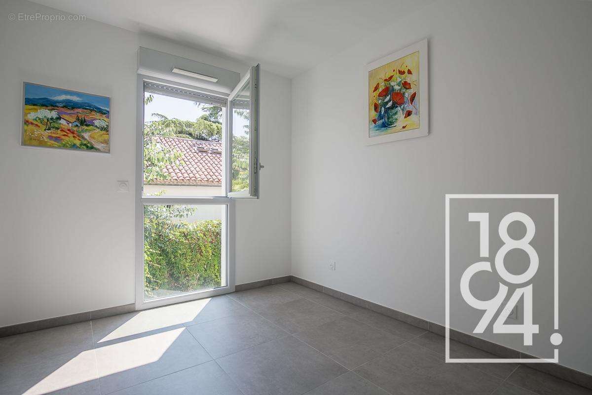 Appartement à MARSEILLE-9E