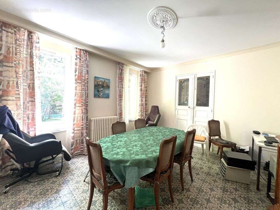 Maison à MARSEILLE-4E