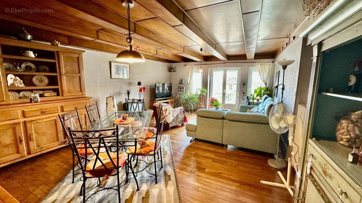 Appartement à HERICOURT