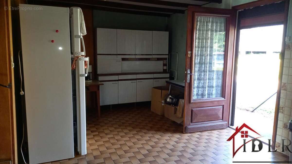 Maison à SAILLENARD