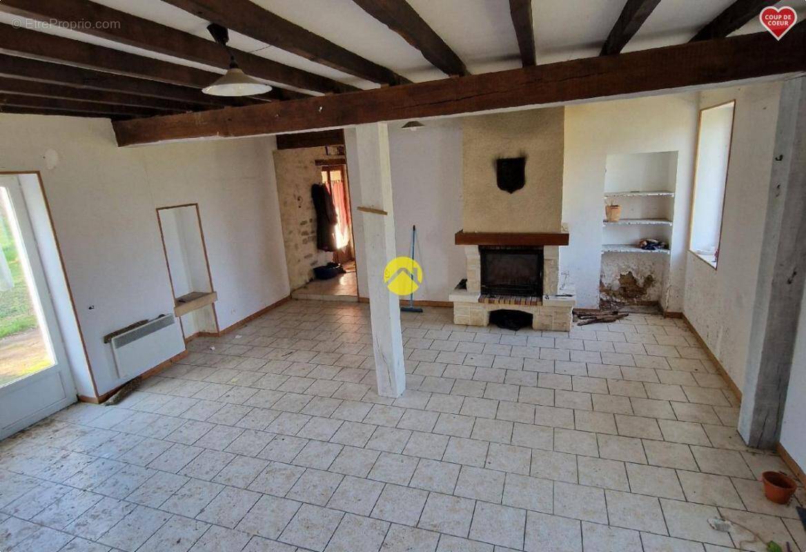 Maison à LA GUERCHE-SUR-L&#039;AUBOIS