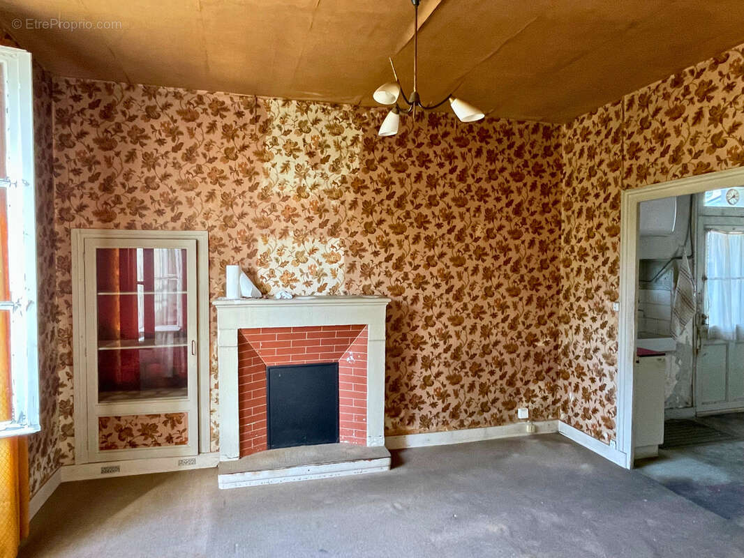 Maison à CHATEAUBERNARD