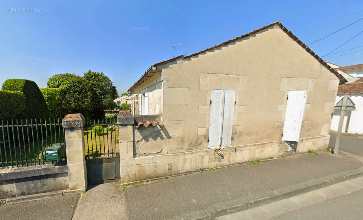 Maison à CHATEAUBERNARD