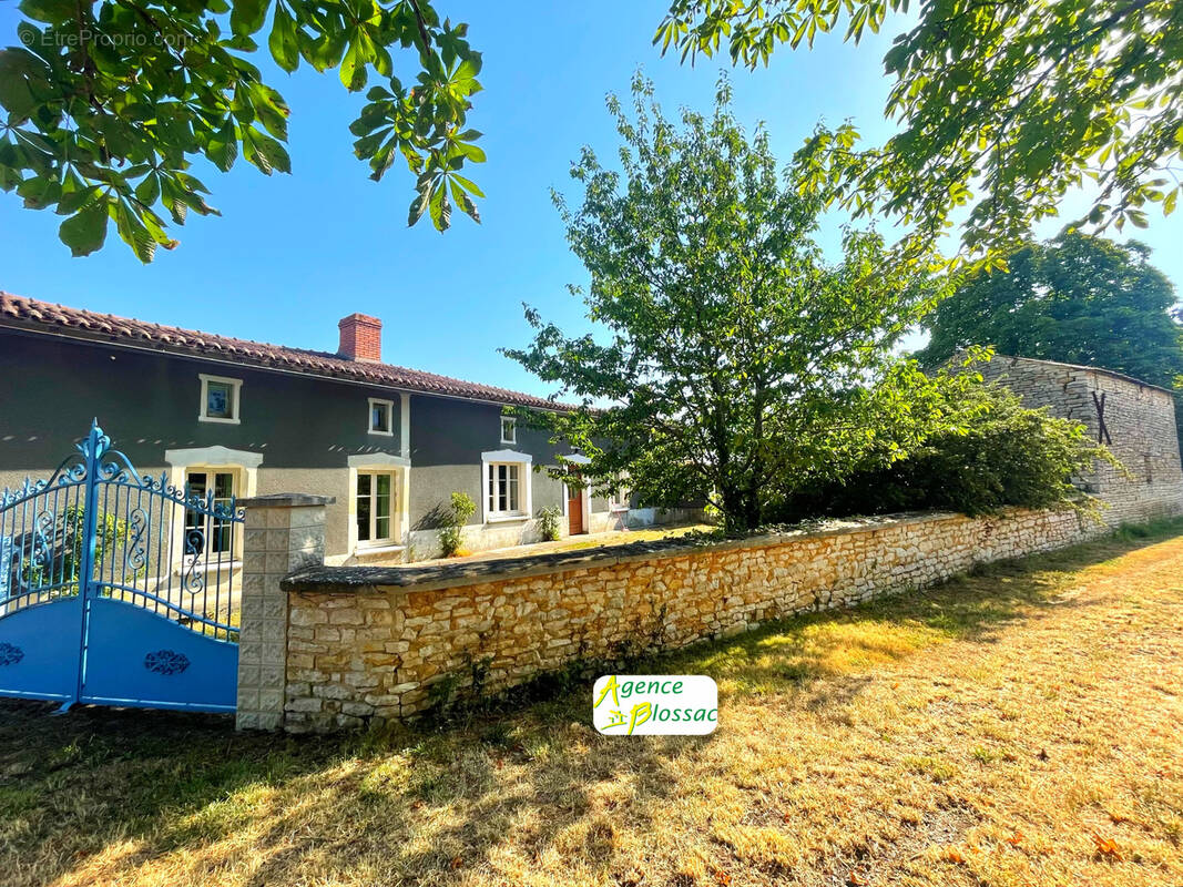 Maison à MONCONTOUR